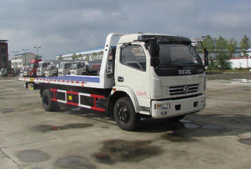 東風多利卡5噸平板清障車專威牌HTW5091TQZPE型清障車