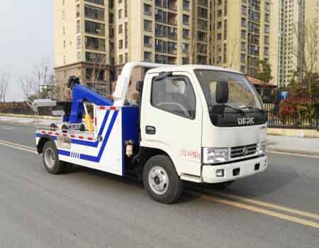 東風多利卡藍牌一拖二清障車