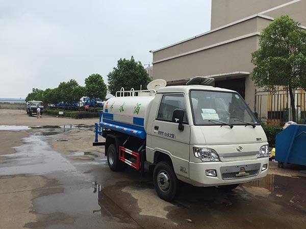 С�͸��ˮ܇(3��)