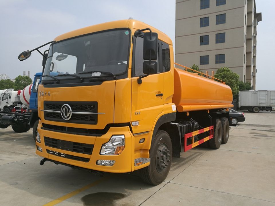 天龍后雙橋灑水20噸灑水車