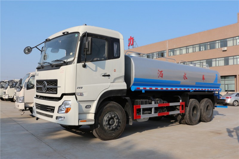 東風天龍20-25噸灑水車